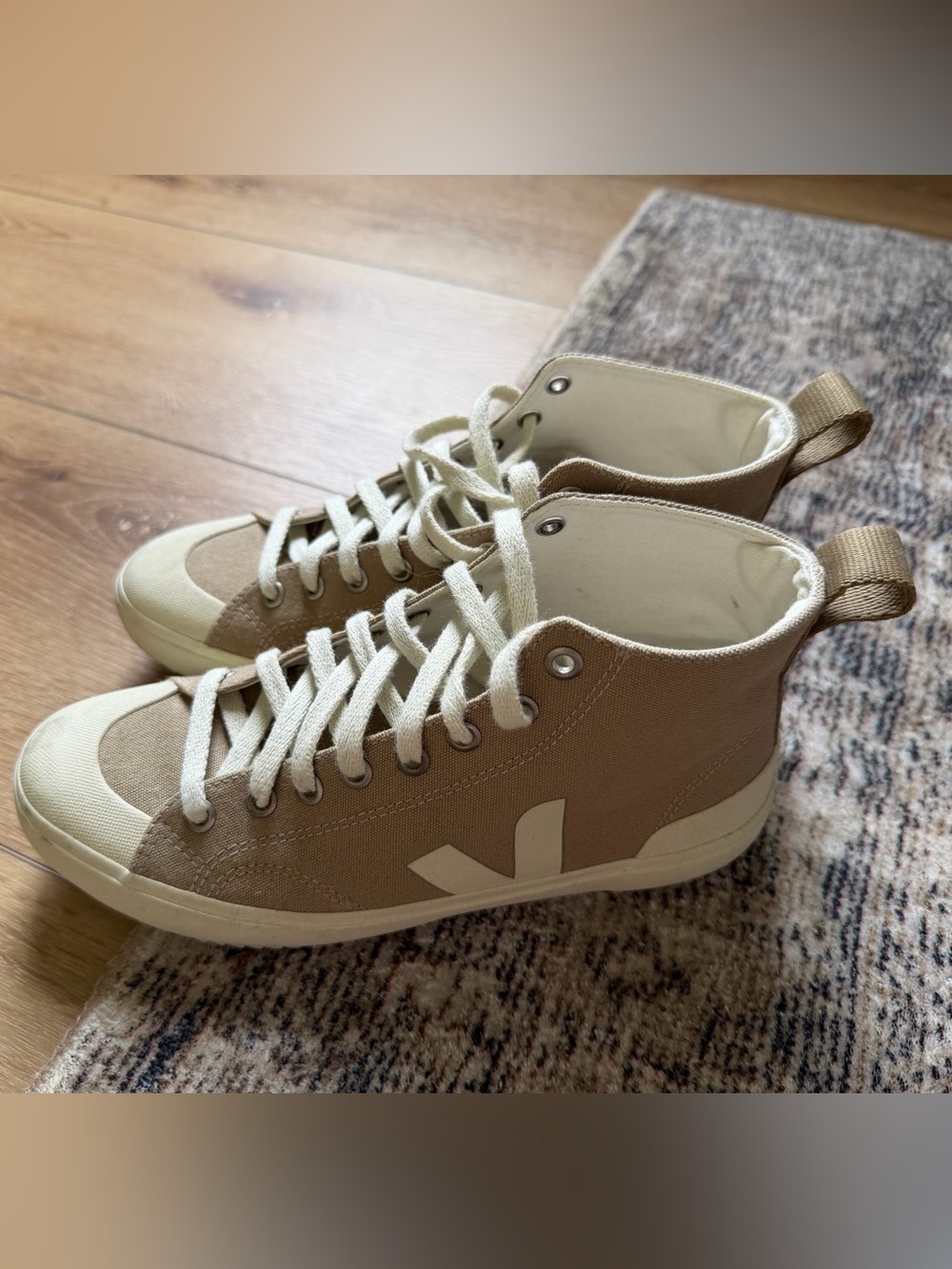 Veja Nova High Top Canvas Dune Pierre